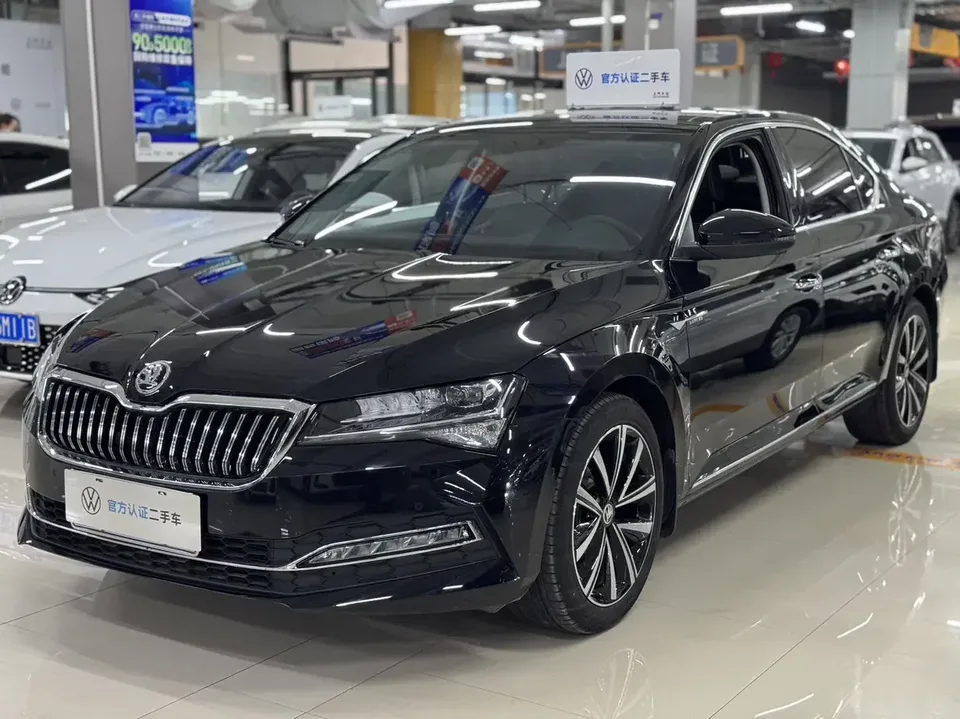 Skoda Superb Speedy 2023 Modified TSI280 DSG Premium Edition 2023 — photo 1, buy with delivery to Moscow