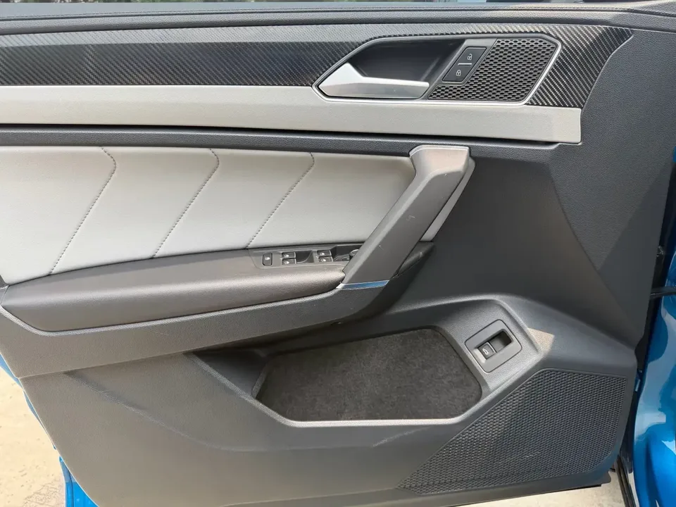 Volkswagen Tayron Tanyue 2023 280TSI 2WD Luxury Plus Advanced Edition 2022 — thumbnail 4