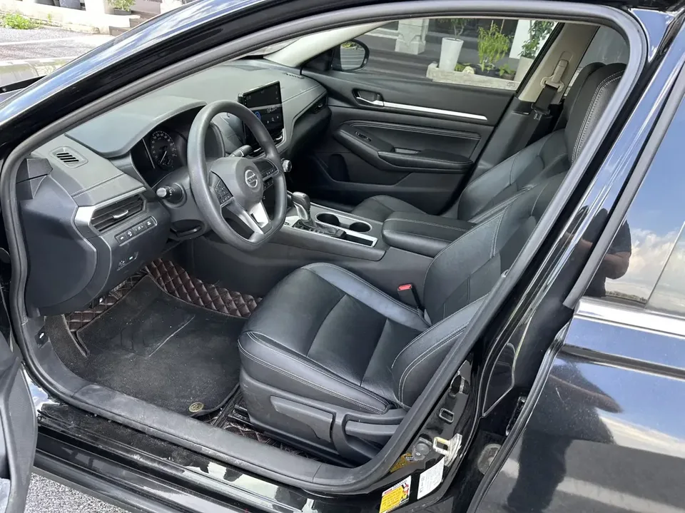 Nissan Altima Sound of nature 2021 2.0L XE Fashion Edition 2023 — thumbnail 3