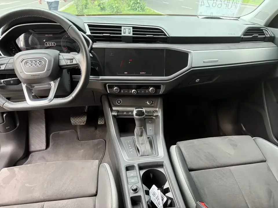 Audi Q3 Audi Q3 2022 35 TFSI Stylish Dynamic 2022 — thumbnail 3