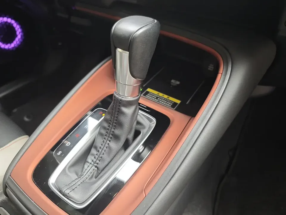 Honda VEZEL Binzhi 2023 1.5L CVT Deluxe Edition 2022 — thumbnail 4