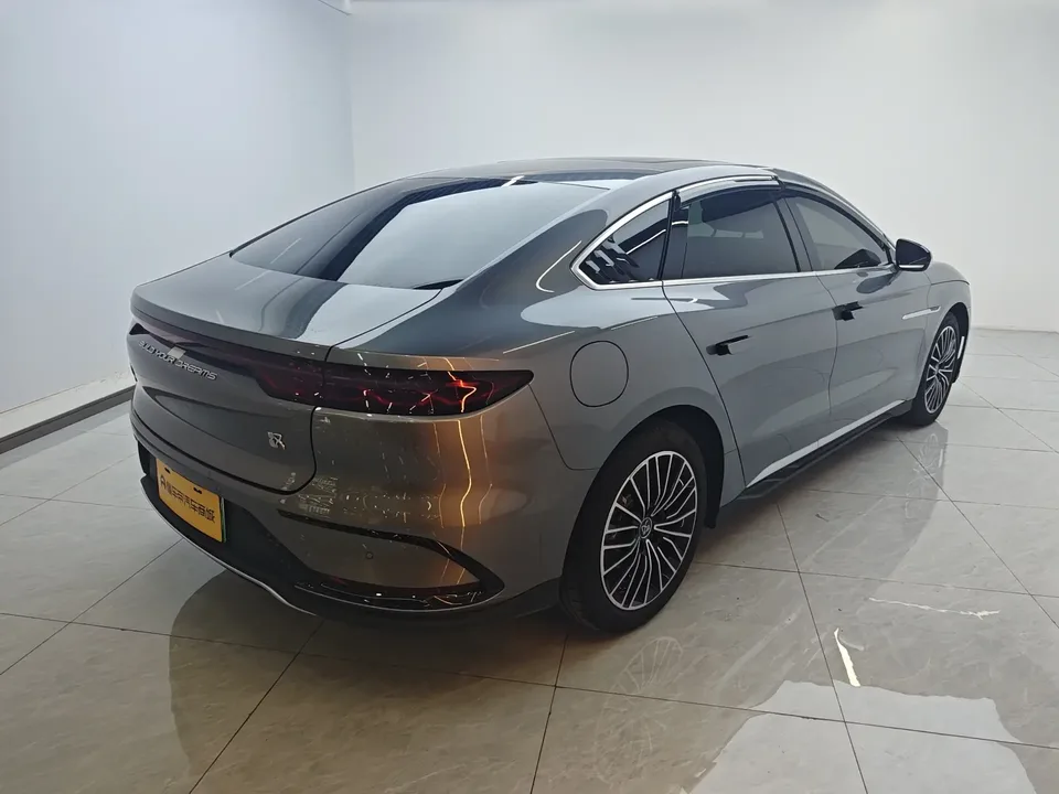 BYD Han DM Chinese DM 2022 DM-i 121KM Premium 2023 — thumbnail 2