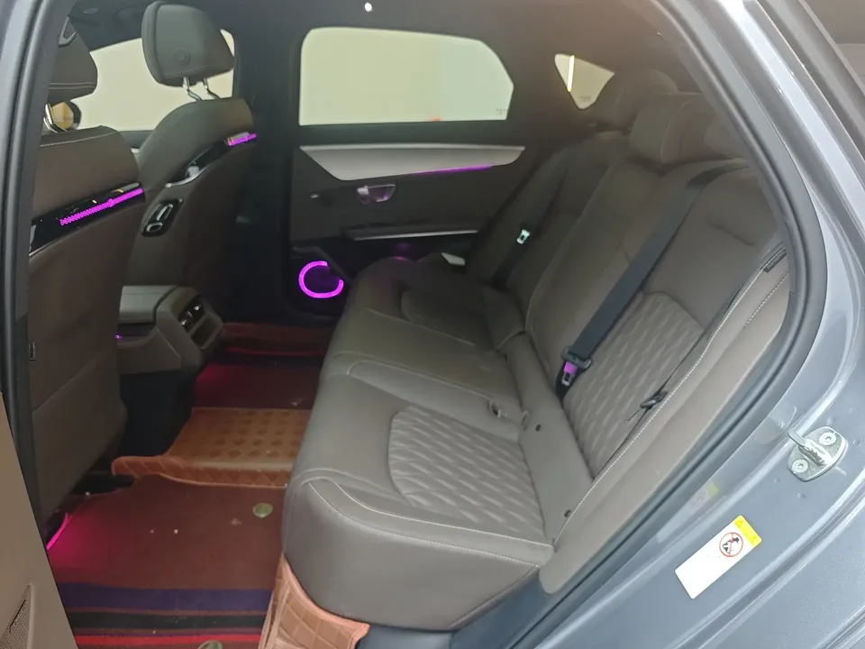 BYD Han DM Chinese DM 2022 DM-i 121KM Premium 2023 — thumbnail 4