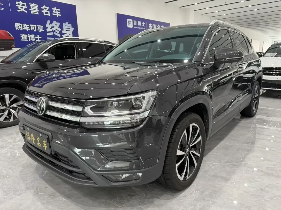Volkswagen Tharu tuyue 2022 280TSI 2WD Deluxe Edition 2022 — photo 1, buy with delivery to Moscow