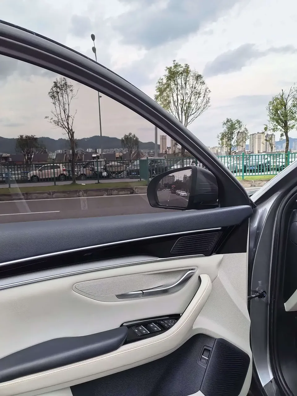 BYD Song PLUS DM Song PLUS DM 2021 DM-i 110KM 2WD Flagship PLUS 2023 — thumbnail 3