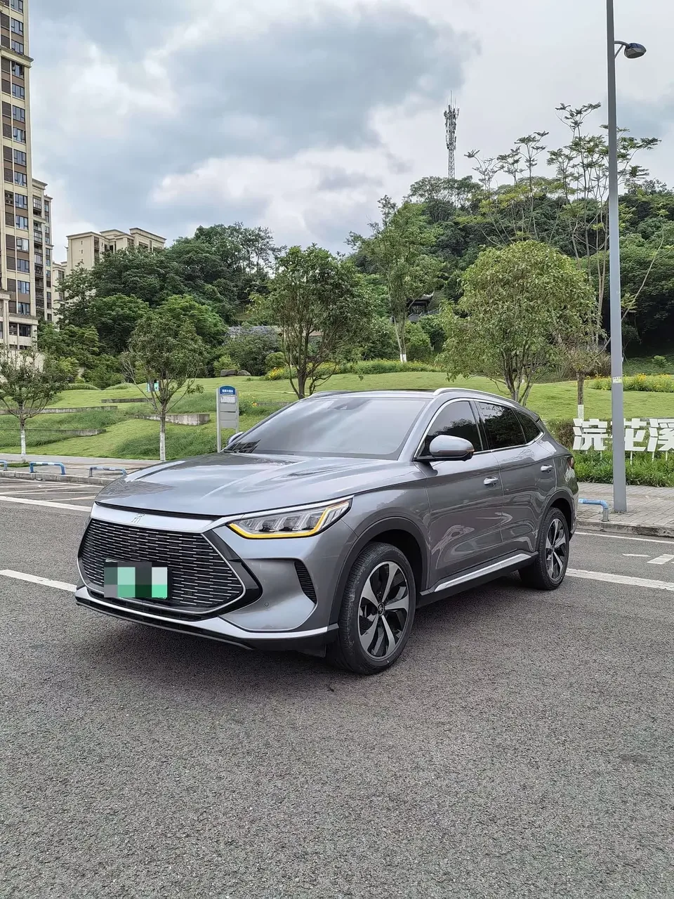 BYD Song PLUS DM Song PLUS DM 2021 DM-i 110KM 2WD Flagship PLUS 2023 — photo 1, buy with delivery to Moscow