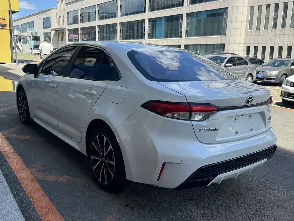 Toyota Levin Lei Ling 2022 Dual Engine 1.8H E-CVT Sports Edition 2022 — thumbnail 4