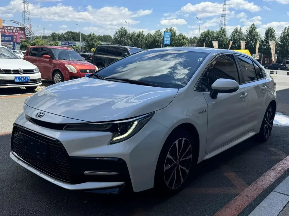 Toyota Levin Lei Ling 2022 Dual Engine 1.8H E-CVT Sports Edition 2022 — photo 1, buy with delivery to Moscow