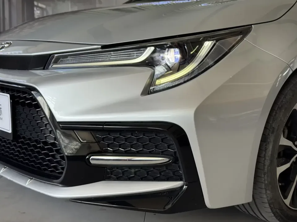 Toyota Levin Lei Ling 2022 185T CVT Sports Edition 2022 — thumbnail 2