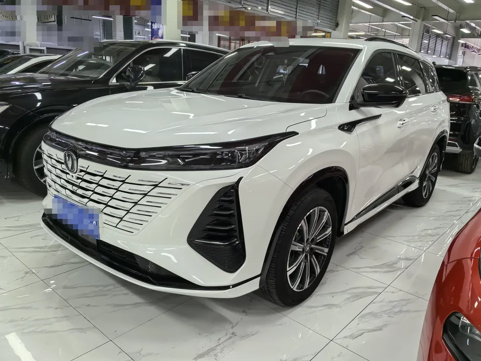 Changan CS75PLUS Changan CS75 PLUS 2024 The third generation champion version 1.5T automatic intelligent driving strong navigation 2025 — photo 1, buy with delivery to Moscow