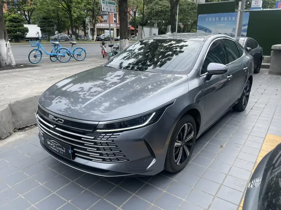 BYD Destroyer 05 Destroyer 05 2024 Honor Edition DM-i 120KM Premium 2024 — photo 1, buy with delivery to Moscow