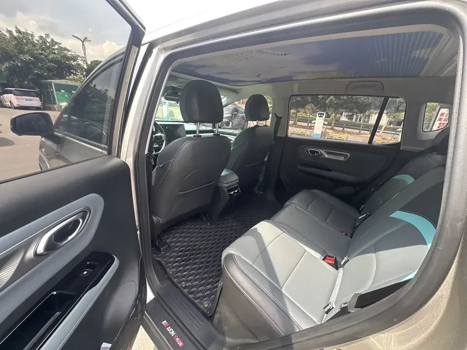AION Y AION Y 2022 PLUS 70 Smart Edition 2023 — thumbnail 3