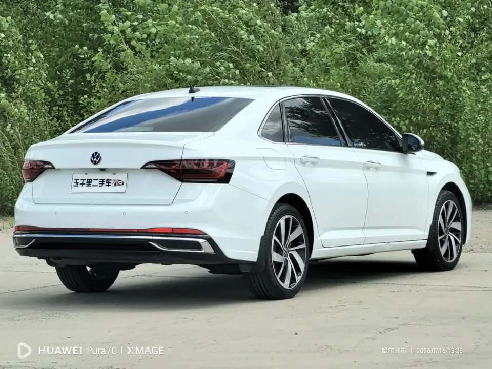 Volkswagen Sagitar Sagitar 2023 300TSI DSG Beyond Edition 2024 — thumbnail 2