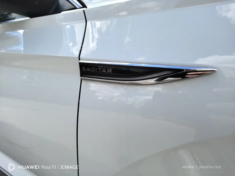Volkswagen Sagitar Sagitar 2023 300TSI DSG Beyond Edition 2024 — thumbnail 3