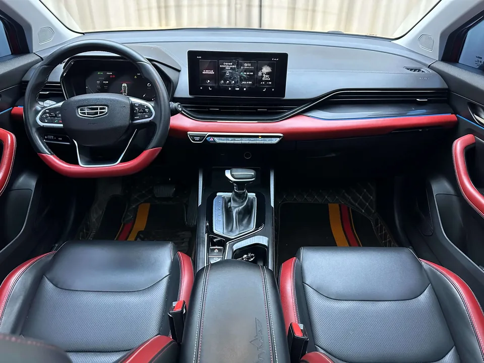 Geely Emgrand S Emgrand S 2021 1.4T CVT Premium 2022 — thumbnail 4