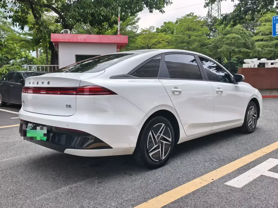 Roewe D6 Roewe D6 2025 450km Premium Edition 2025 — thumbnail 4