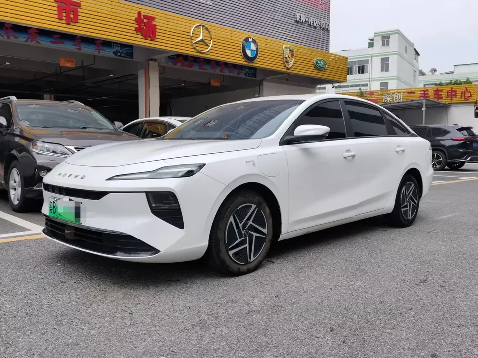 Roewe D6 Roewe D6 2025 450km Premium Edition 2025 — photo 1, buy with delivery to Moscow
