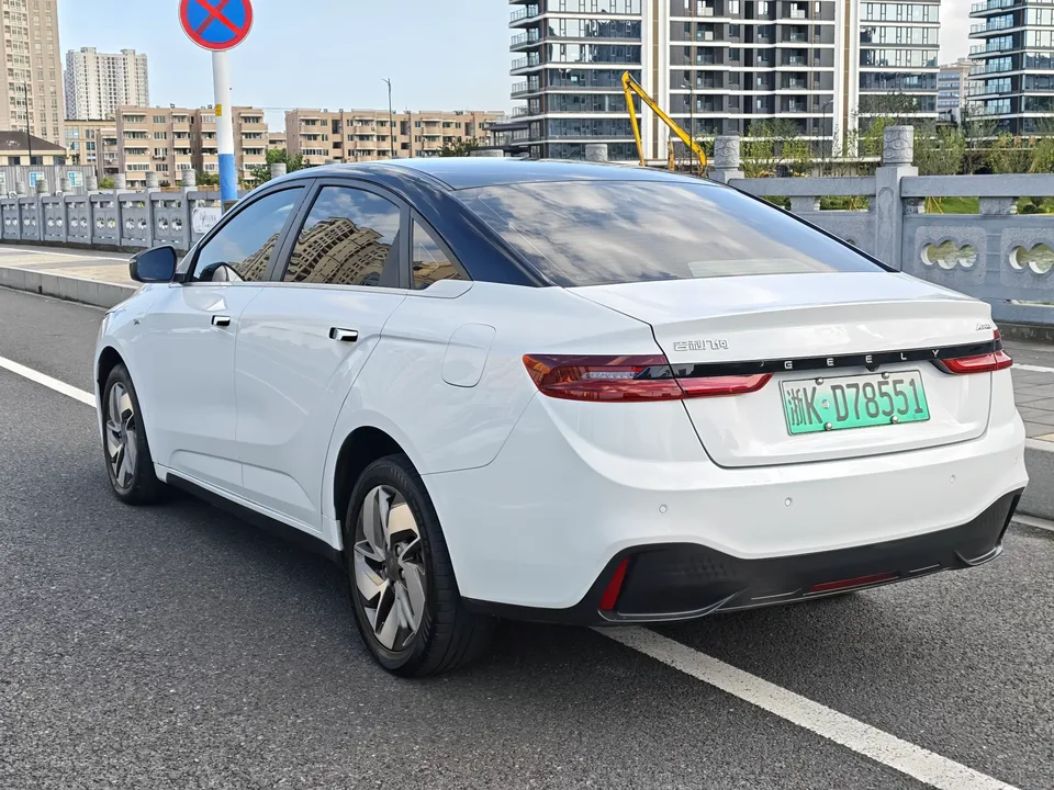 Geely Geometry A Geely Geometry A 2022 Pro 600KM Red Apple Plus 2022 — thumbnail 5