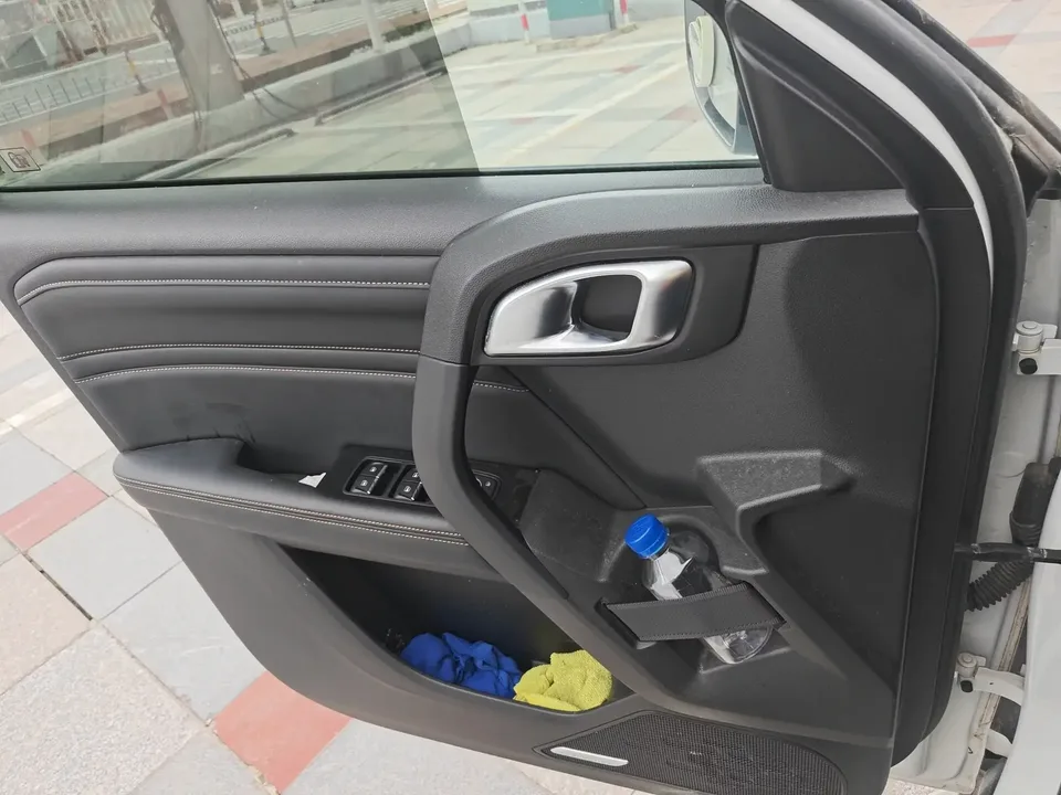 Haval Dargo Harvard dog 2021 1.5T 2WD Labrador Edition 2022 — thumbnail 5