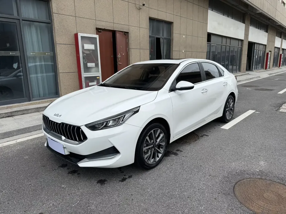 Kia K3 Kia K3 2021 Modified 1.5L CVT Fashion Edition 2023 — photo 1, buy with delivery to Moscow