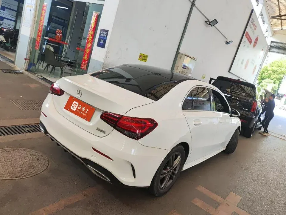 Mercedes-Benz Klasa A Mercedes Benz A Class 2022 A 180 L Sports Sedan 2022 — thumbnail 2