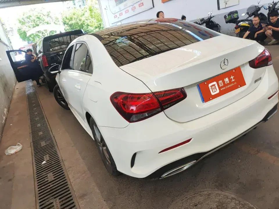 Mercedes-Benz Klasa A Mercedes Benz A Class 2022 A 180 L Sports Sedan 2022 — thumbnail 4