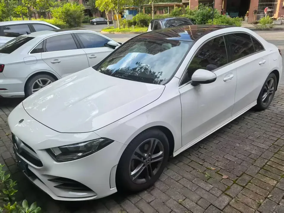 Mercedes-Benz Klasa A Mercedes Benz A Class 2022 A 180 L Sports Sedan 2022 — thumbnail 5