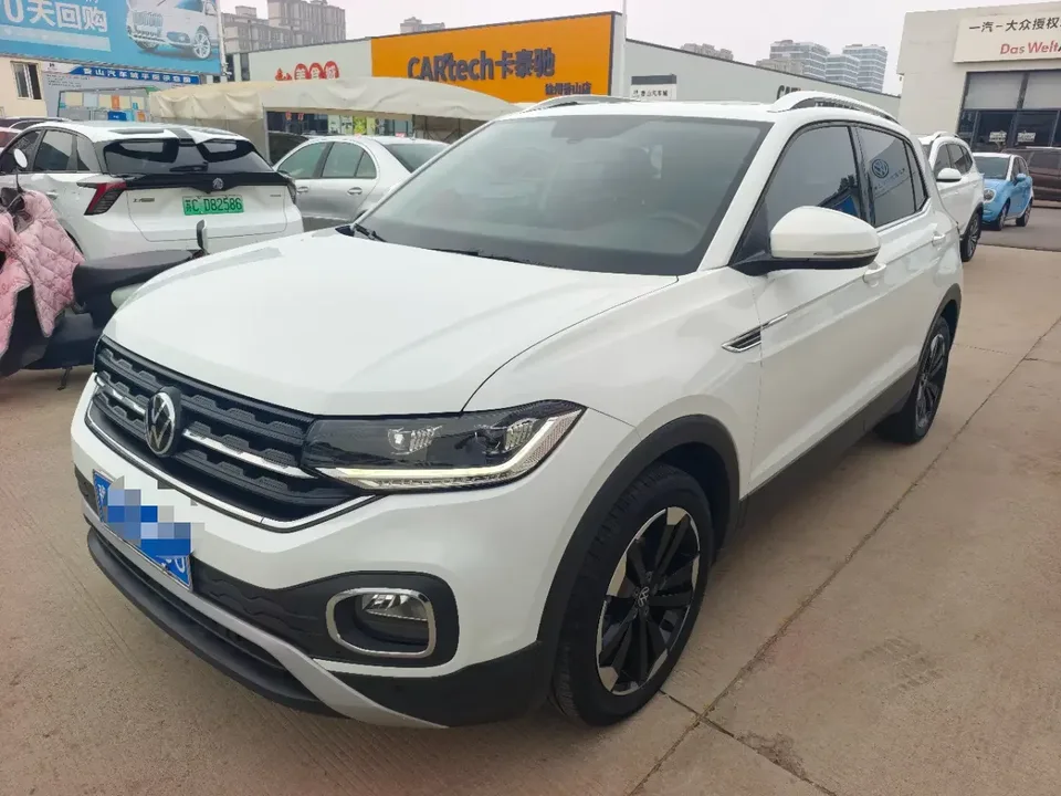 Volkswagen Explore the shadows Explore the shadows 2021 1.5L Automatic Joy-Link Edition 2023 — photo 1, buy with delivery to Moscow