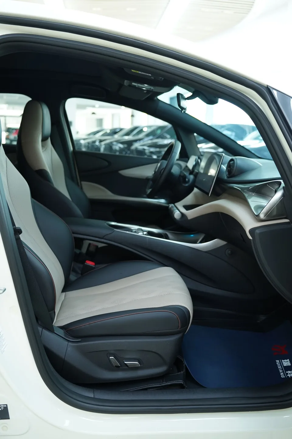 BYD Dolphin dolphin 2023 Fashion version 2023 — миниатюра 4