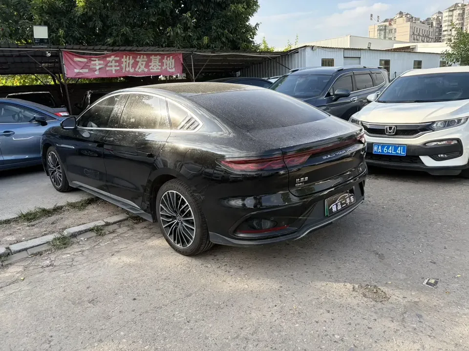 BYD Han DM Chinese DM 2022 DM-i 121KM Premium 2023 — thumbnail 4