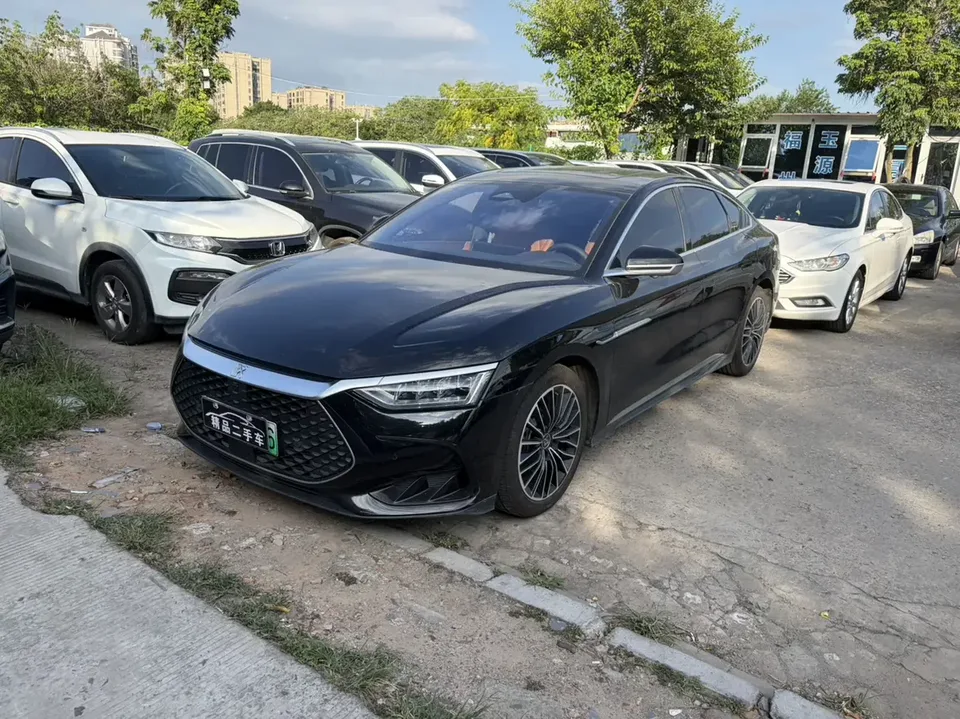 BYD Han DM Chinese DM 2022 DM-i 121KM Premium 2023 — photo 1, buy with delivery to Moscow