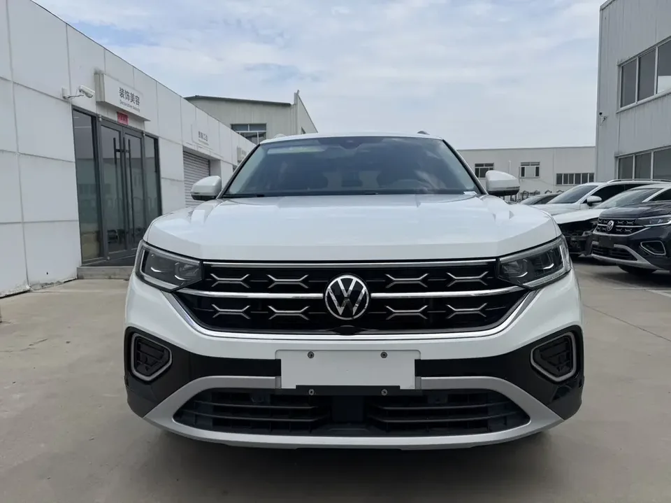 Volkswagen Tayron Tanyue 2023 280TSI 2WD Luxury Plus Advanced Edition 2022 — photo 1, buy with delivery to Moscow
