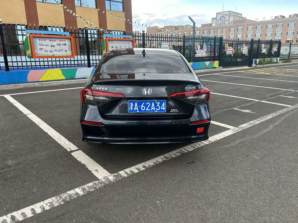 Honda CIVIC Civic 2022 180TURBO CVT Shangqing Edition 2022 — thumbnail 2