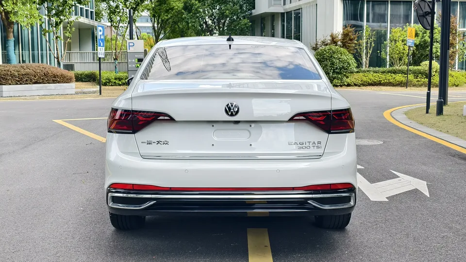 Volkswagen Sagitar Sagitar 2024 300TSI DSG Excellence Edition 2024 — миниатюра 2