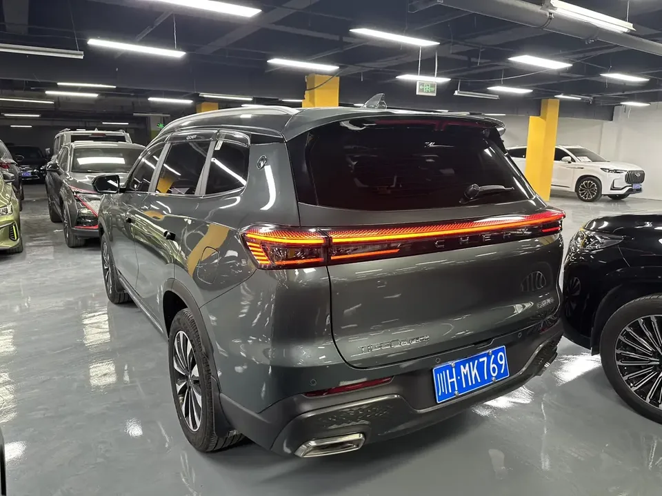 Chery Tiggo 8 PLUS Tiggo 8 PLUS 2025 Kunpeng 290TGDI DCT Luxury 7-seater 2024 — thumbnail 2
