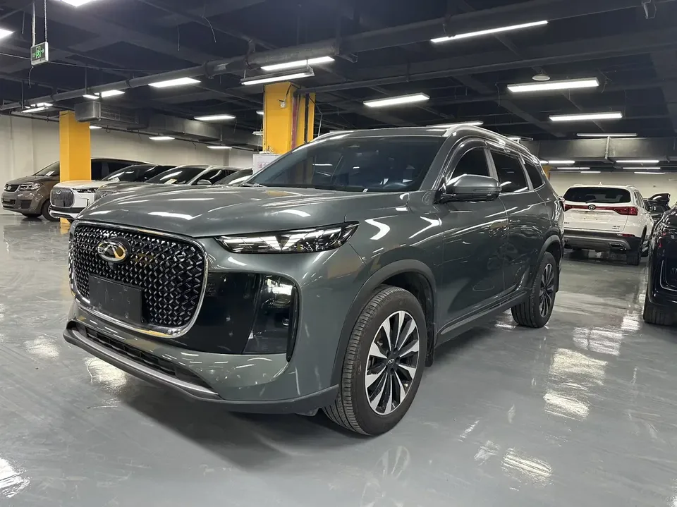Chery Tiggo 8 PLUS Tiggo 8 PLUS 2025 Kunpeng 290TGDI DCT Luxury 7-seater 2024 — photo 1, buy with delivery to Moscow