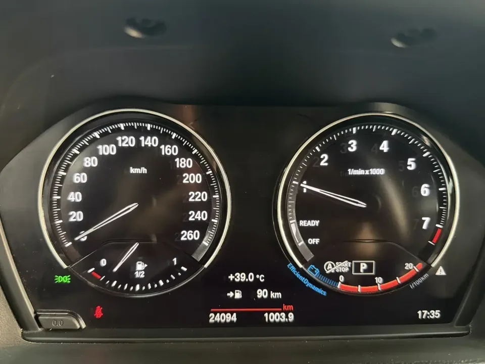 BMW 1 Series BMW 1 Series 2023 120i M Sport Edition 2023 — thumbnail 3