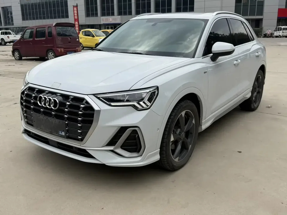 Audi Q3 Audi Q3 2022 35 TFSI Stylish Dynamic 2022 — photo 1, buy with delivery to Moscow