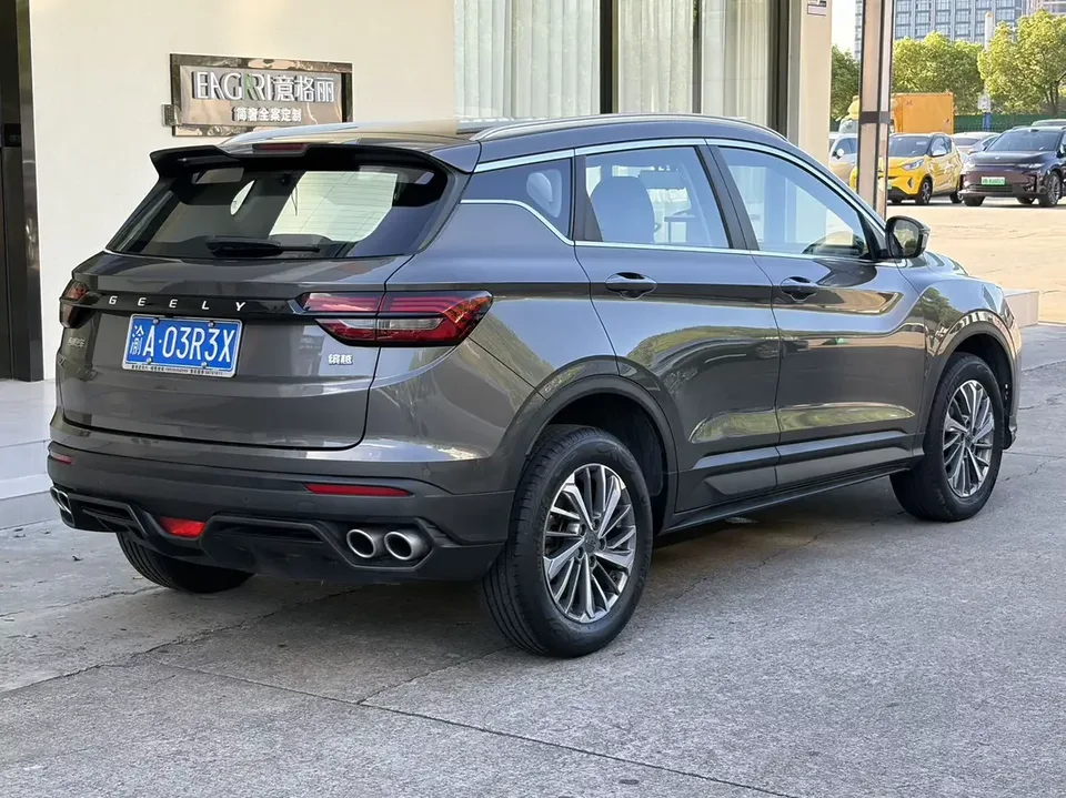 Geely Coolray SX11 Binyue 2021 240T DCT Platinum Edition 2022 — миниатюра 2