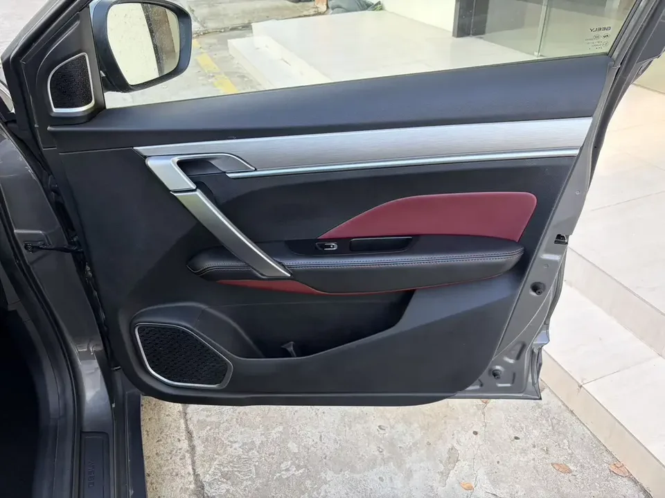 Geely Coolray SX11 Binyue 2021 240T DCT Platinum Edition 2022 — миниатюра 3