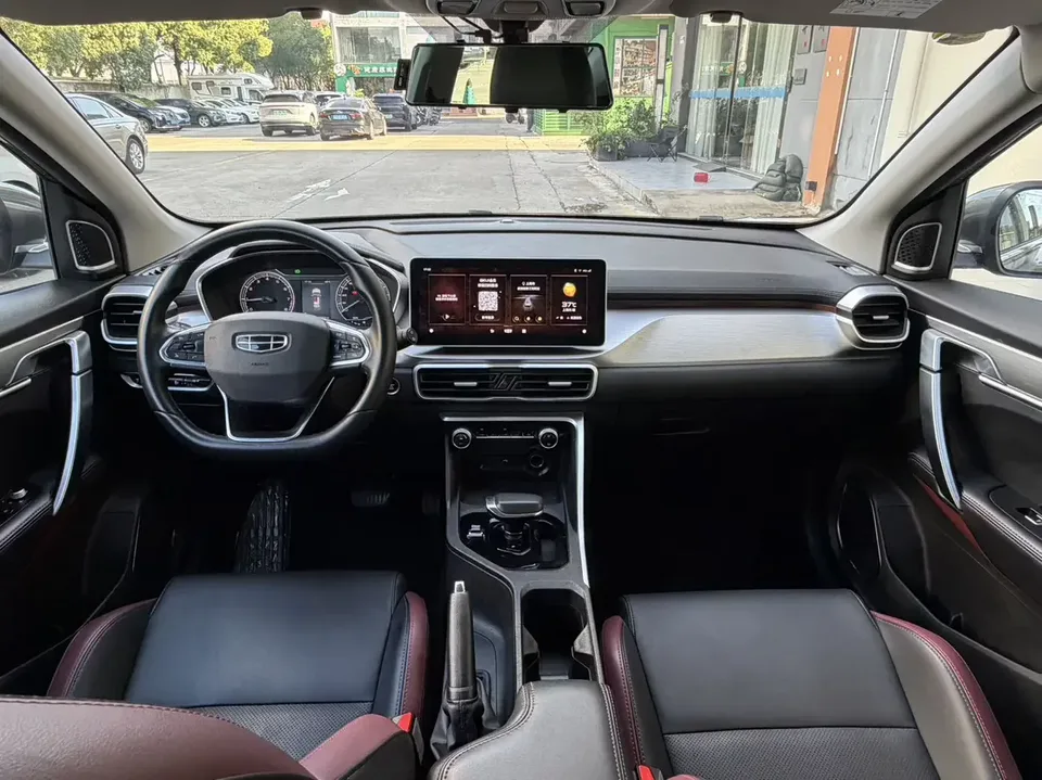 Geely Coolray SX11 Binyue 2021 240T DCT Platinum Edition 2022 — миниатюра 4