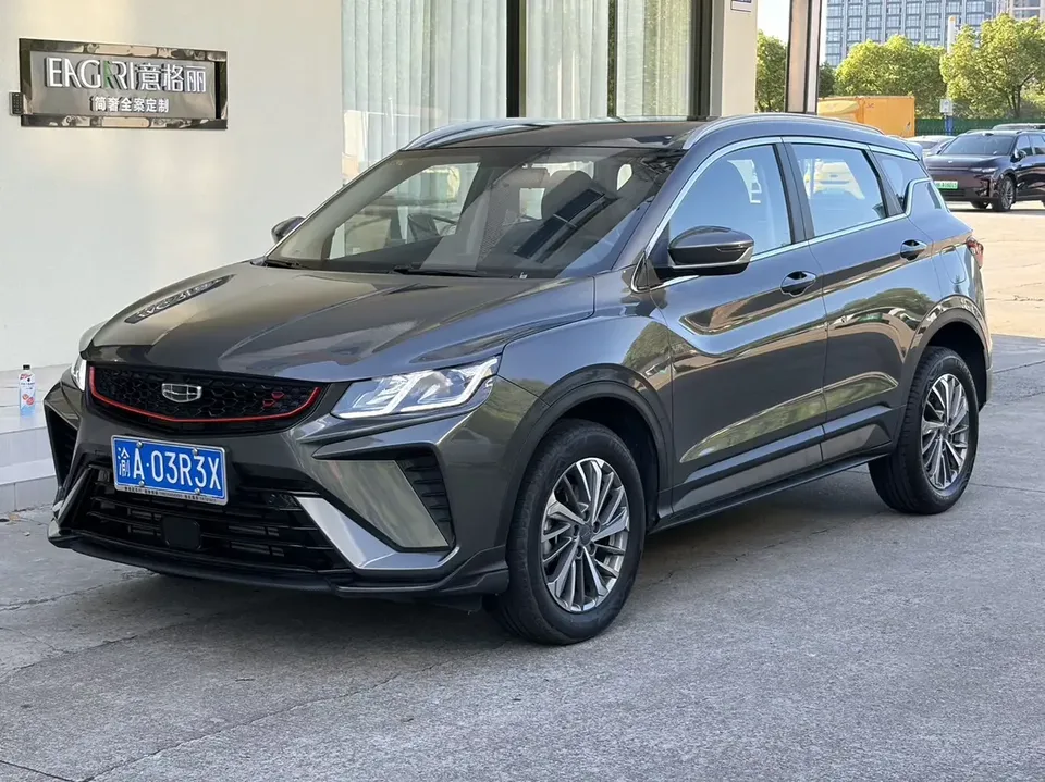 Geely Coolray SX11 Binyue 2021 240T DCT Platinum Edition 2022 — фото 1, купить с доставкой в Москву