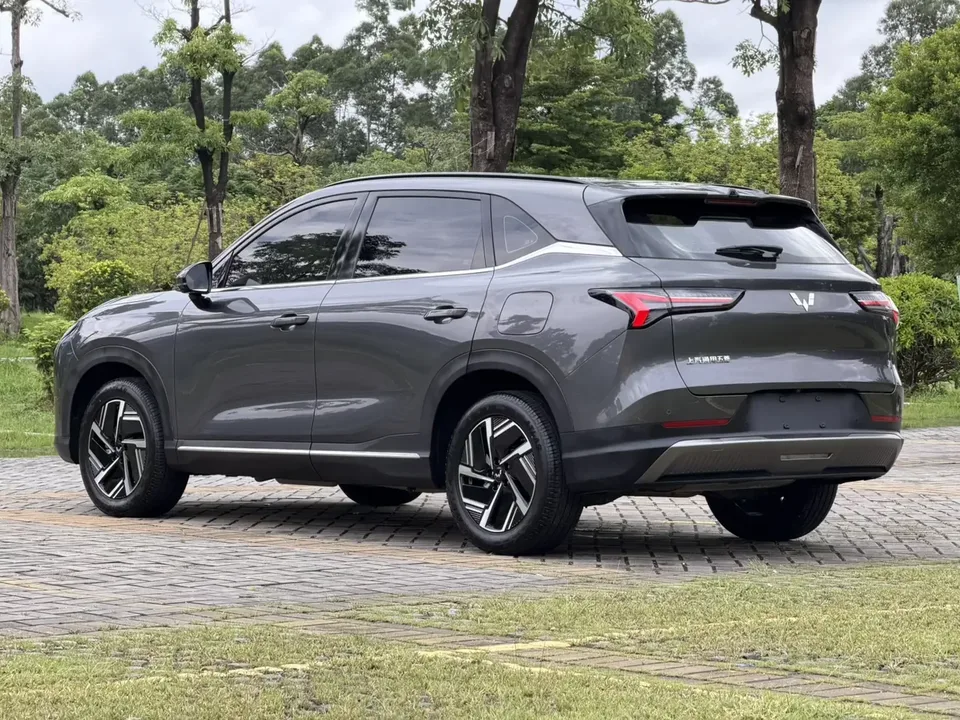 Wuling Starlight S PHEV Wuling Starlight S PHEV 2024 130km Flagship 2024 — thumbnail 2