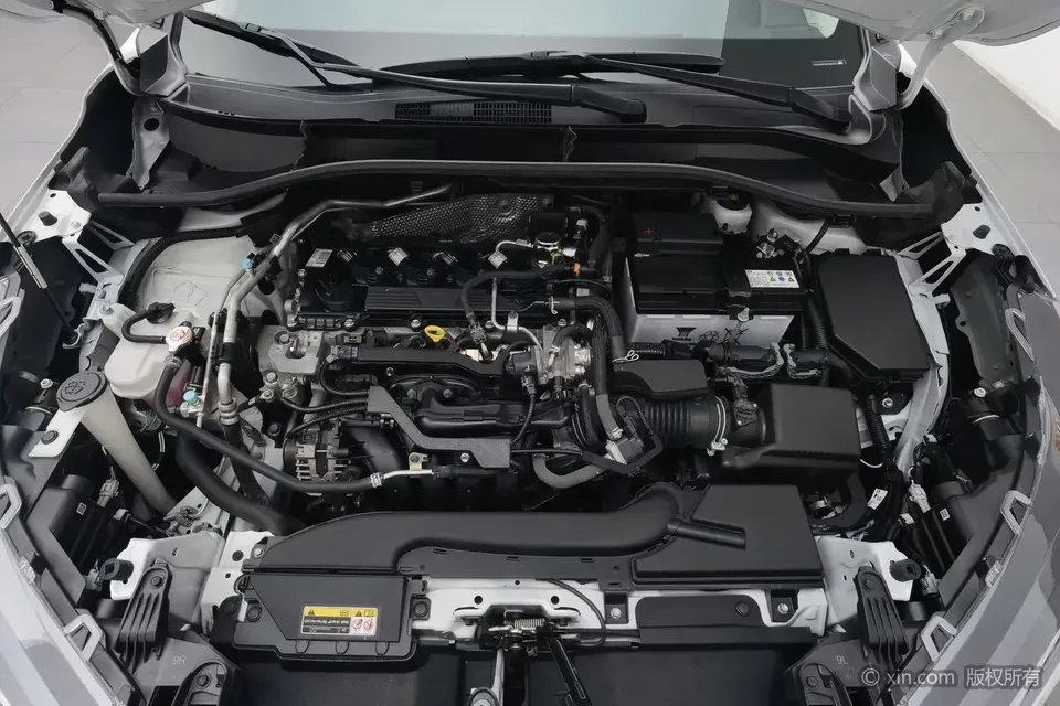 Toyota Frontlander Fenglanda 2023 2.0L CVT Elite Edition 2024 — thumbnail 2