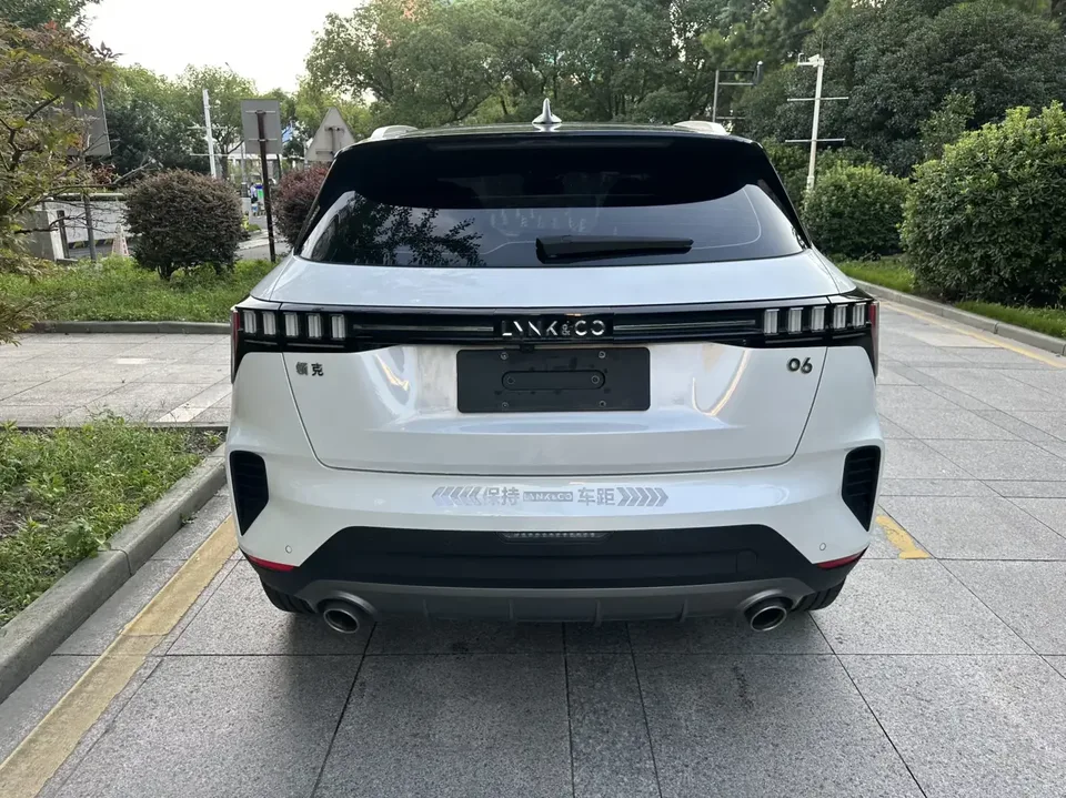 Lynk & Co 06 Lynk & Co 06 2023 Remix 1.5T Hero 2024 — thumbnail 5