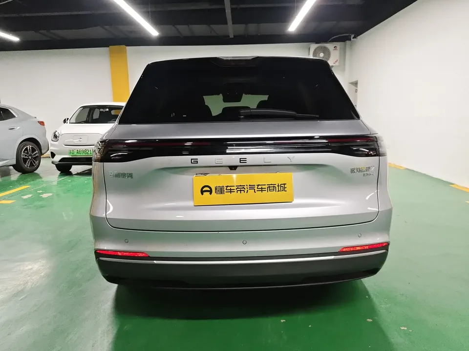 Geely Galaxy Starship 7 EM-i Galaxy Starship 7 EM-i 2025 120KM Exploration+ 2024 — thumbnail 2