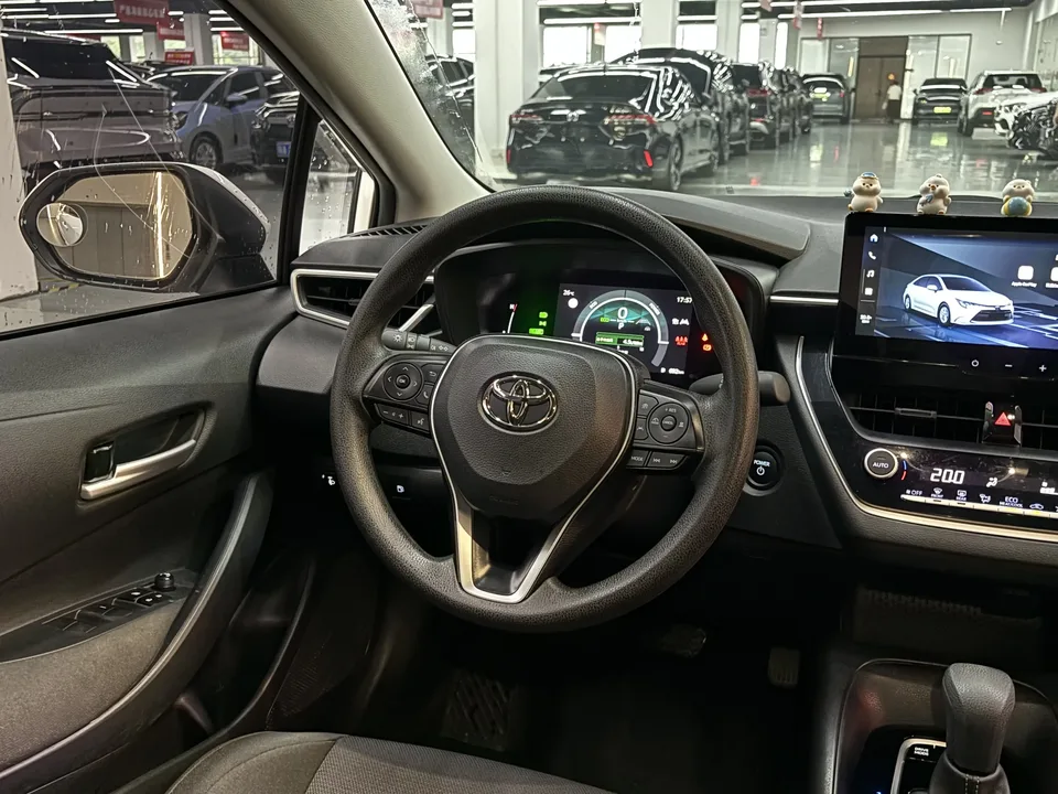 Toyota Levin Lei Ling 2024 Hybrid 1.8L Leading Edition 2025 — thumbnail 4
