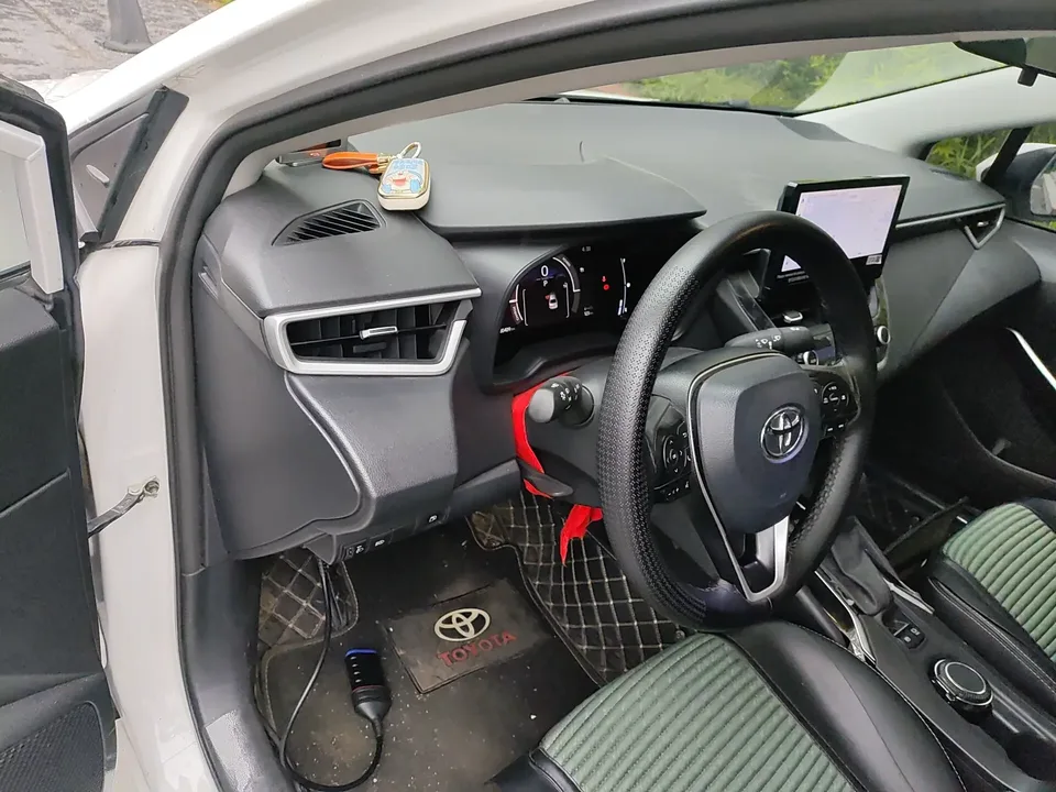 Toyota Corolla Corolla 2023 Intelligent Electric Hybrid Dual Engine 1.8L E-CVT Elite Edition 2023 — thumbnail 4