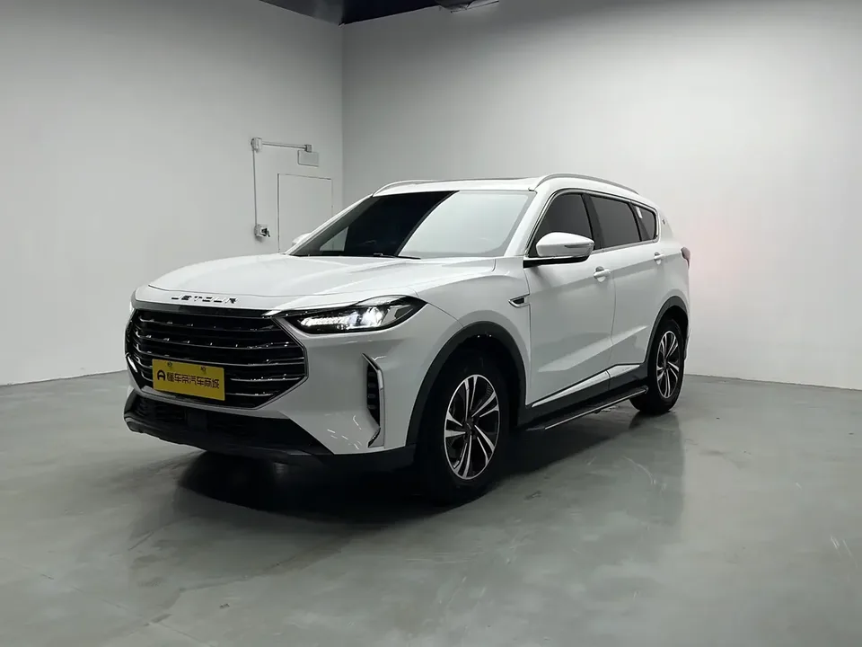 Jetour Jietu X70 PLUS Jietu X70 PLUS 2021 1.5T DCT 7-seater 2023 — photo 1, buy with delivery to Moscow