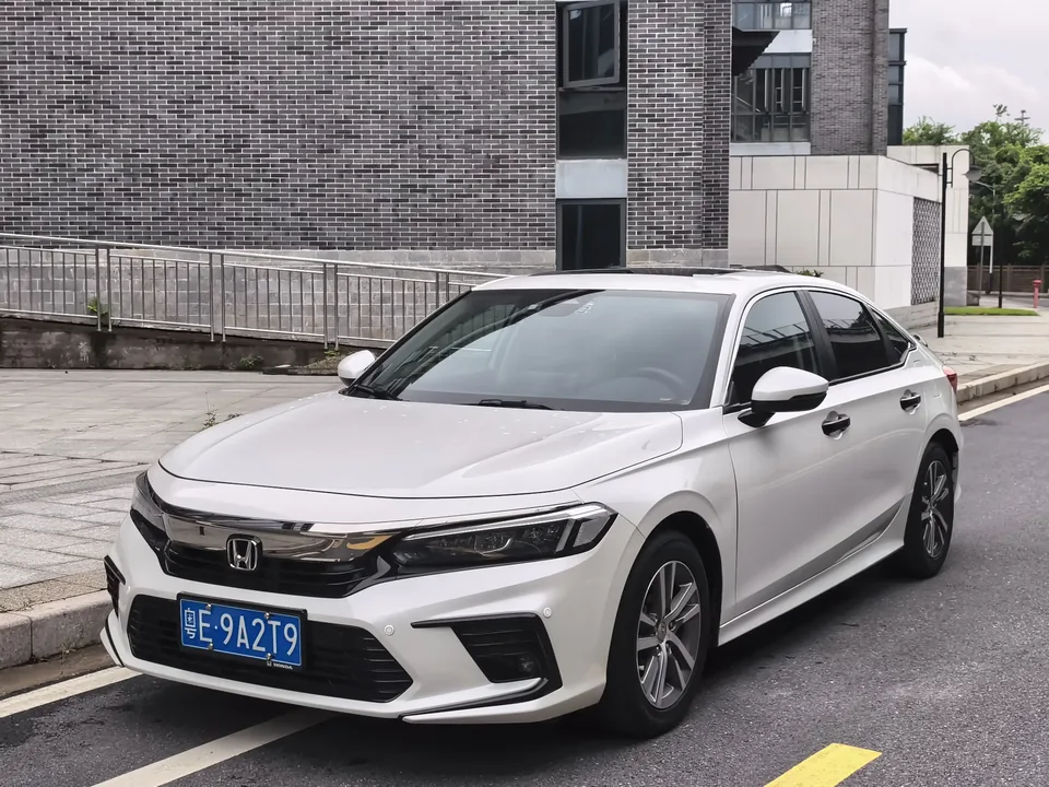 Honda CIVIC Civic 2022 240TURBO CVT Dynamic C-position Special Edition 2024 — photo 1, buy with delivery to Moscow